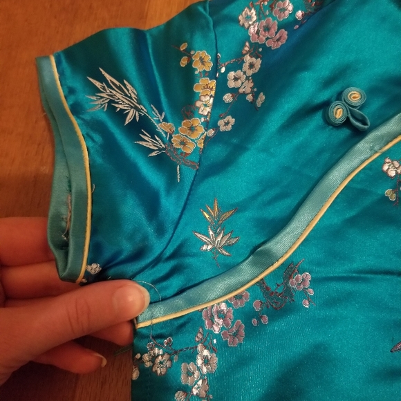 Chinese Qipao Classic Satin Cheongsam Dress - Picture 5 of 5